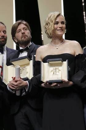 70eme Festival du Film de Cannes - Ceremonie de cloture. Photo: Laurent Guerin E Press Photo Diane Kruger;Ruben Ostlund Cannes France  521781