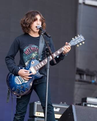May 28, 2017 - Napa, California, U.S - BRYAN FERRETTI of The Helmets during the BottleRock Napa Valley Music Festival in Napa, California Napa U.S. - ZUMAs135 20170528_zap_s135_054 Copyright: xDanielxDeSloverx