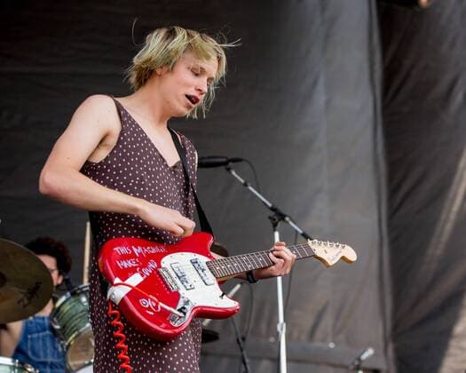May 28, 2017 - Napa, California, U.S - COLE BECKER of SWMRS during the BottleRock Napa Valley Music Festival in Napa, California Napa U.S. - ZUMAs135 20170528_zap_s135_082 Copyright: xDanielxDeSloverx