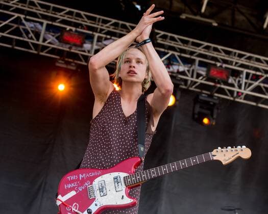 May 28, 2017 - Napa, California, U.S - COLE BECKER of SWMRS during the BottleRock Napa Valley Music Festival in Napa, California Napa U.S. - ZUMAs135 20170528_zap_s135_090 Copyright: xDanielxDeSloverx