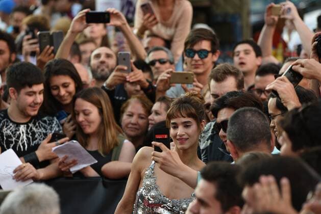 Spain: Cast attend The Mummy premiere in Madrid The French-Algerian actress Sofia Boutella, 35 years-old, poses for media during the premiere of La Momia (The Mummy) at Callao cinema in Madrid.  JorgexSanz