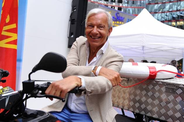 Prof. Jo Groebel Ankunft zur Europapremiere des neuen Baywatchfilmes im Sony Center Cinestar in Berlin, am 30.05.2017