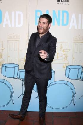 LOS ANGELES - MAY 31: Adam Pally at the Band Aid Premiere at the Theater at Ace Hotel on May 31, 2017 in Los Angeles, CA  Copyright: xKathyxHutchinsx xIPAx xHutchinsxPhotox