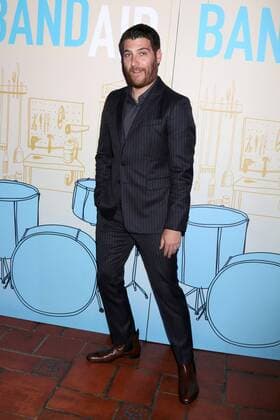 LOS ANGELES - MAY 31: Adam Pally at the Band Aid Premiere at the Theater at Ace Hotel on May 31, 2017 in Los Angeles, CA  Copyright: xKathyxHutchinsx xIPAx xHutchinsxPhotox