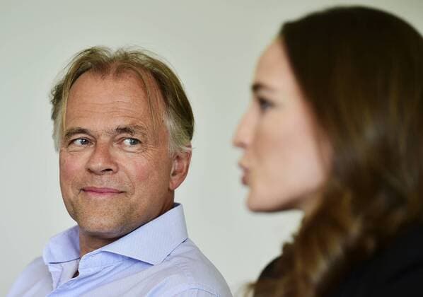 German violinist Thomas Henbelbrock, left, and American mezzosoprano Kate Lindsey attend a news conference within Prague Spring music festival in Prague, Czech Republic, on Wednesday, May 31, 2017. (CTKxPhoto RomanxVondrous) CTKPhotoP201705310793501  vnd 2