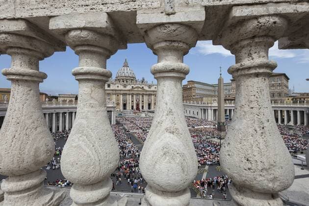 Vatican: Pope Francis Pentecost Mass Pope Francis leads a Holy Mass marking the Pentacost holiday in St. Peter s Square in Vatican City, Vatican on June 04, 2017. Pope Francis, during a traditional Sunday blessing, offered prayers for the victims of the Saturday evening terror attacks in London, as well as for the families of the victims.  GiuseppexCiccia
