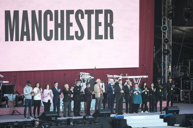 June 4, 2017 - Manchester, Greater Manchester, UK - Manchester , UK . Dignitaries , politicians and sports stars on the stage ahead of the show . The One Love Manchester benefit concert for victims of the Manchester Arena terrorist attack , at the Emirates Old Trafford Cricket Stadium . Ariana Grande, Justin Bieber, Coldplay, Katy Perry, Miley Cyrus, Pharrell Williams, Usher, Take That, Robbie Williams, Black Eyed Peas and Niall Horan are amongst the performers. Manchester UK - ZUMAl94_ 20170604_zaf_l94_228 Copyright: xJoelxGoodmanx