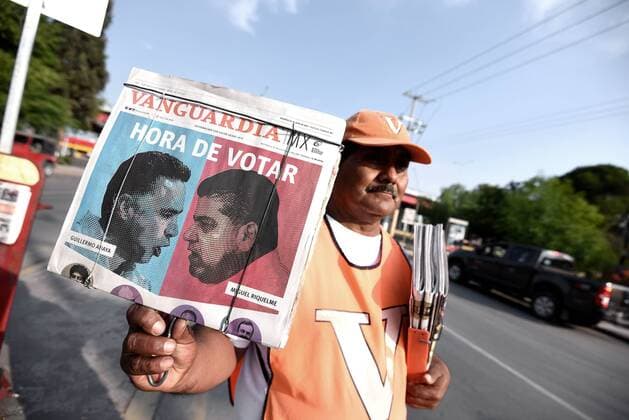 View of a news paper related with the election of the Government of the Coahuila State in Saltillo, Coahuila, Mexico, on 4 June 2017. Elections in the Mexican states of Coahuila, Nayarit and Veracruz began today without major setbacks with the installation of polling stations that are called 19.7 million citizens, officials said. Elections in four Mexican States begin without problems !ACHTUNG: NUR REDAKTIONELLE NUTZUNG!  Copyright: xMiguelxSierrax MEX01 20170604-636322119666890873