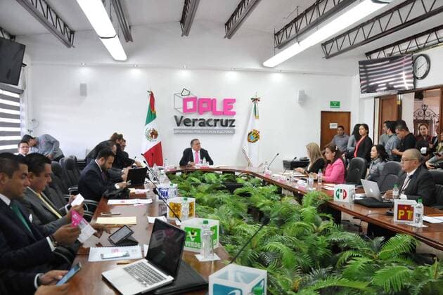 June 4, 2017 - Mexico - EUM20170604NAC38.JPG .XALAPA, Ver., Elections Elecciones-Veracruz.- En punto de las 8 de la manana de este 4 de junio de 2017 dio inicio la sesion permanente del Organizmo Publico Local Electoral (OPLE) encabezada por el consejero presidente, Alejandro Bonilla. Foto: Agencia EL UNIVERSAL AFBV Mexico  - ZUMAu78_ 20170604_zaf_u78_043 Copyright: xMiguelxAngelxCarmonax