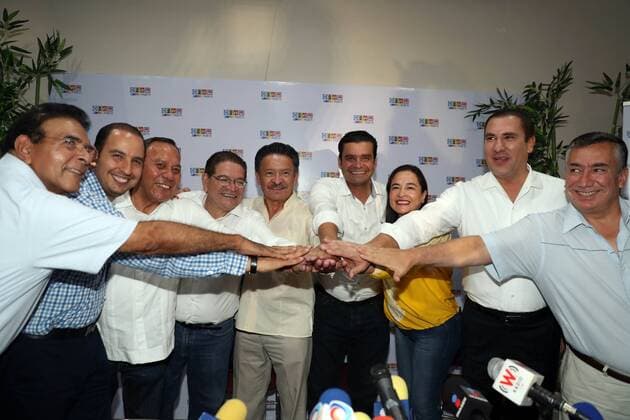 June 4, 2017 - Mexico - EUM20170604NAC94.JPG.TEPIC, Nay.- Election Elecciones-Nayarit.- El candidato de la Coalicion Juntos por ti , Antonio Echevarria Garcia, acompanado por el panista Marko Cortes; el perredista Jesus Zambrano y Rafael Moreno Valle, durante conferencia de prensa ofrecida este domingo 4 de junio de 2017. Foto: Agencia EL UNIVERSAL RCC. Mexico  - ZUMAu78_ 20170604_zaf_u78_155 Copyright: xValentexRosasx