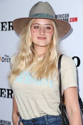 AJ Michalka bei der The Hero Film Premiere am 5.06.2017 in Hollywood, Los Angeles The Hero Filmpremiere in Hollywood, Los Angeles 