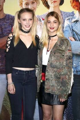 Lina Larissa Strahl und Lisa-Marie Koroll bei der Preisverleihung von Gold und Platin DVDs für den Kinofilm Bibi & Tina: Tohuwabohu Total im Atelier. Berlin, 06.06.2017 Foto:xA.xBuggex xFuturexImage