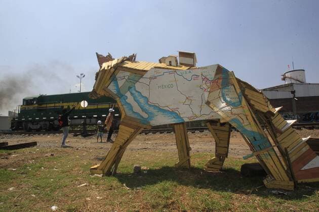 A sculpture of a coyote is seen at the municipality of Lecheria, State of Mexico, Mexico, 07 June 2017. The sculpture, created by the Mexican artist Alfredo Libre Gutierrez, will help migrants on their way to the United States, with water, maps, a list of hostels and even medicine. Human traffickers in Mexico are known as coyotes . Coyote sculptures in Mexico help migrants on their way to the United States !ACHTUNG: NUR REDAKTIONELLE NUTZUNG!  Copyright: xMarioxGuzmanx 20170607-636324508632019450