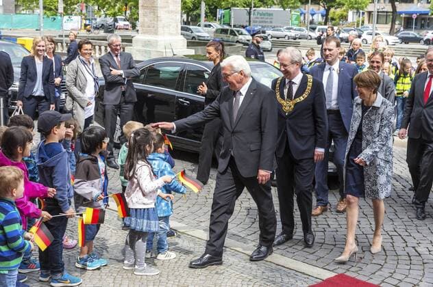 Frank-Walter Steinmeier mit Gattin Elke Büdenbender und Stefan Schostok im Neuen Rathaus im Rahmen seines Antrittsbesuchs in Niedersachen. Hannover, 07.06.2017 Foto:xU.xStammx xFuturexImage
