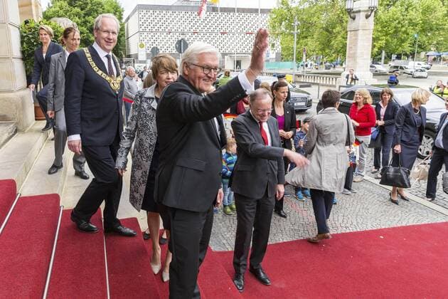 Frank-Walter Steinmeier mit Gattin Elke Büdenbender, Stefan Schostok und Stephan Weil im Neuen Rathaus im Rahmen seines Antrittsbesuchs in Niedersachen. Hannover, 07.06.2017 Foto:xU.xStammx xFuturexImage