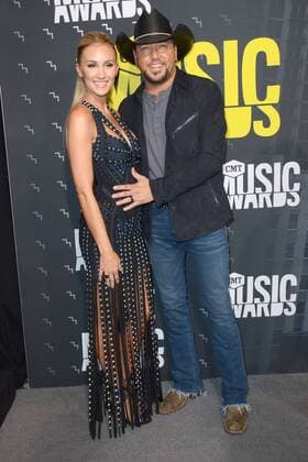 June 7, 2017 - Nashville, TN, USA - 07 June 2017 - Nashville, Tennessee - Jason Aldean, Brittany Kerr. 2017 CMT Music Awards held at Music City Center. Photo Credit: AdMedia Nashville USA - ZUMAa123 20170607_zaa_a123_136 Copyright: xTonyaxWisex