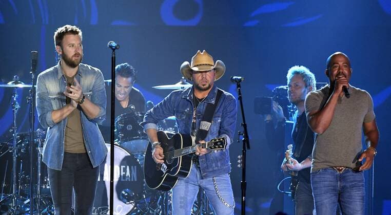 June 7, 2017 - Nashville, TN, USA - 07 June 2017 - Nashville, Tennessee - Jason Aldean, Charles Kelley, Darius Rucker, Derek Trucks. 2017 CMT Music Awards held at Music City Center. Photo Credit: AdMedia Nashville USA - ZUMAa123 20170607_zaa_a123_178 Copyright: xLauraxFarrx