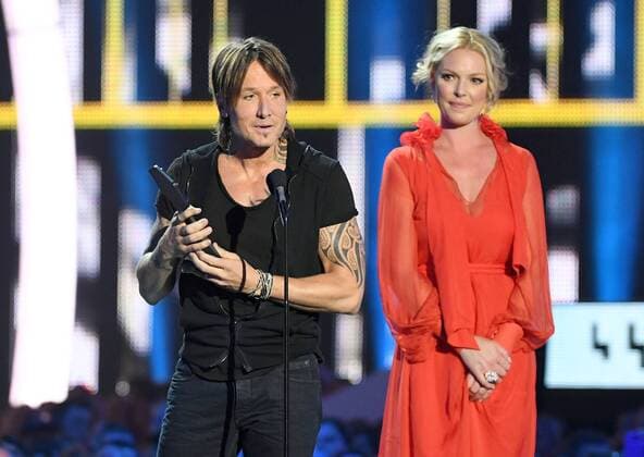 June 7, 2017 - Nashville, TN, USA - 07 June 2017 - Nashville, Tennessee - Katherine Heigl, Keith Urban. 2017 CMT Music Awards held at Music City Center. Photo Credit: AdMedia Nashville USA - ZUMAa123 20170607_zaa_a123_331 Copyright: xLauraxFarrx