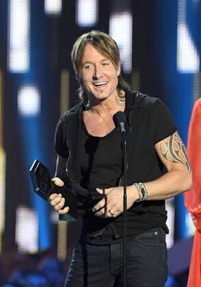 June 7, 2017 - Nashville, TN, USA - 07 June 2017 - Nashville, Tennessee - Katherine Heigl, Keith Urban. 2017 CMT Music Awards held at Music City Center. Photo Credit: AdMedia Nashville USA - ZUMAa123 20170607_zaa_a123_360 Copyright: xLauraxFarrx