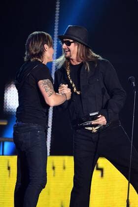 June 7, 2017 - Nashville, TN, USA - 07 June 2017 - Nashville, Tennessee - Keith Urban, Kid Rock. 2017 CMT Music Awards held at Music City Center. Photo Credit: AdMedia Nashville USA - ZUMAa123 20170607_zaa_a123_491 Copyright: xLauraxFarrx