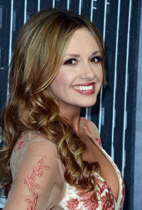 June 7, 2017 - Nashville, TN, USA - 07 June 2017 - Nashville, Tennessee - Carly Pearce. 2017 CMT Music Awards held at Music City Center. Photo Credit: AdMedia Nashville USA - ZUMAa123 20170607_zaa_a123_669 Copyright: xTonyaxWisex