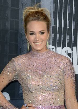 June 7, 2017 - Nashville, TN, USA - 07 June 2017 - Nashville, Tennessee - Carrie Underwood. 2017 CMT Music Awards held at Music City Center. Photo Credit: AdMedia Nashville USA - ZUMAa123 20170607_zaa_a123_681 Copyright: xTonyaxWisex