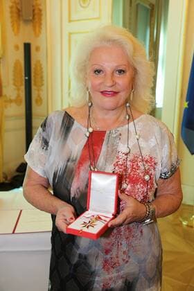 Verleihung Goldene Ehrenzeichen Wien, BKA, 08. 06. 2017 Marika LICHTER