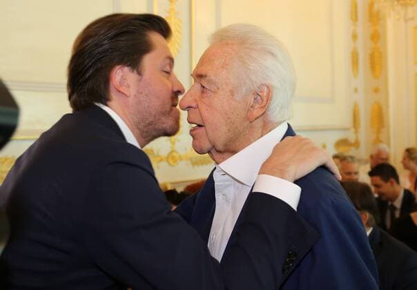 Verleihung Goldene Ehrenzeichen Wien, BKA, 08. 06. 2017 Harald SERAFIN mit Sohn Daniel SERAFIN