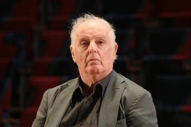 Daniel Barenboim stellt am 08.06.2017 die zweite Spielzeit des Pierre Boulez Saals in Berlin vor. Das zur Eroeffnung des Saals gegruendete Boulez Ensemble, das sich aus Musikern der Staatskapelle Berlin, des West-Eastern Divan Orchestra und aus Studierenden und Lehrenden der Barenboim-Said Akademie und internationalen Gaesten zusammensetzt, wird unter anderen gemeinsam mit Daniel Barenboim, FrancoisXavier Roth, Emmanuel Pahud, Zubin Mehta und Sir Antonio Pappano zu hoeren sein. Berlin Germany