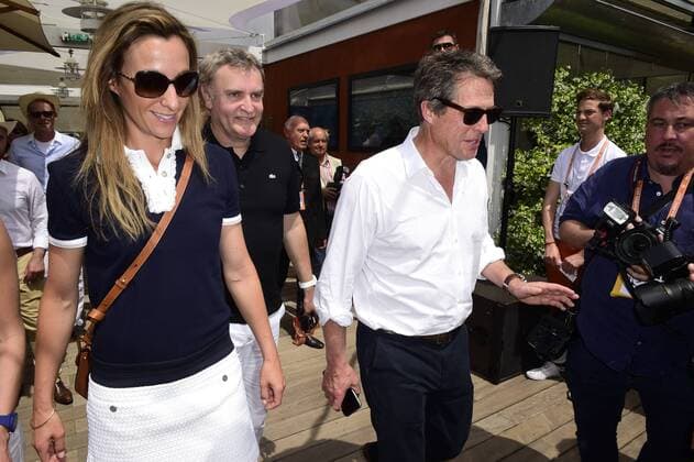 Hugh Grant et sa femme Anna Eber?stein CELEBRITES : Roland Garros 2017 - Internationaux de France - 08 06 2017 JBAutissier Panoramic 