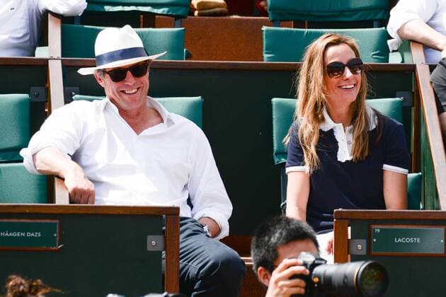 218365 Arnal-Degun Starface 2017-06-08 Paris France Internationaux de tennis de Roland-Garros.Hugh Grant et sa compagne Anna Elisabet Eberstein. Grant, Hugh; Eberstein, Anna Elisabeth  Copyright: xArnal-Degunx STAR_218365_020