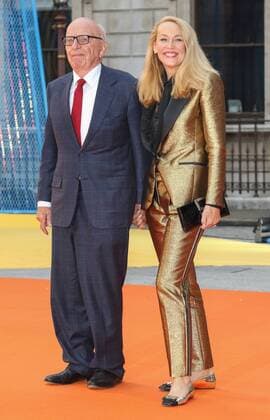 Rupert Murdoch und seine Ehefrau Jerry Hall bei der Ankunft zur Royal Academy of Arts Summer Exhibition VIP Preview am 7.06.2017 in London 2017 Royal Academy of Arts Summer Exhibition VIP Preview in London 