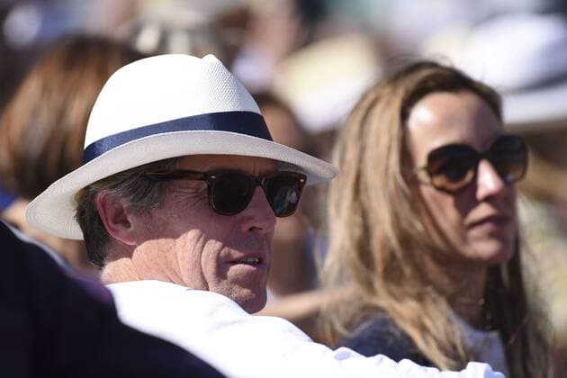 Hugh Grant and wife Anna. French Tennis Open at Roland Garros day twelve on June 7, 2017 in Paris. 08 06 2017. Paris, France. Hugh Grant;Anna Eberstein (Hugh Grant s girlfriend) Paris France  524230