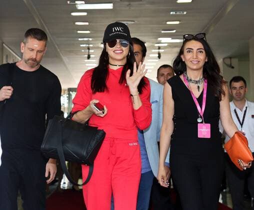 Famous top model Adriana Lima, comes to Antalya city of Turkey to join the Dosso Dossi Fashion Show  15721801