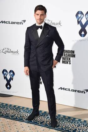Johannes Huebl beim One For The Boys Fashion Ball 2017 im Landmark Hotel. London, 09.06.2017 Johannes Huebl  Foto:xS.xVasx xFuturexImage