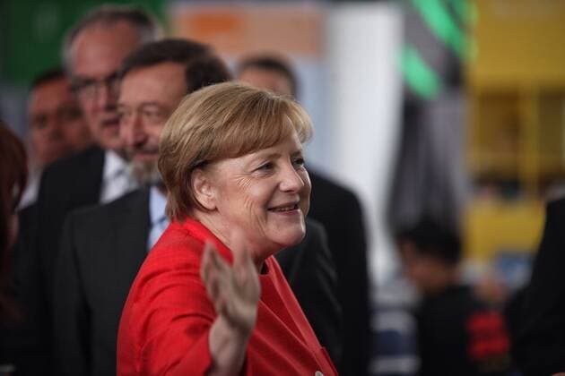 German Chancellor Angela Merkel visits the PopUp Festival, an event that celebrates business, culture and technology, in Mexico City, Mexico, 10 June 2017. Merkel is on an official visit to Mexico as part of her Latin American tour in a bid to gain support in trade, protecting the climate and managing migration prior to the G20 summit in Hamburg, Germany. German Chancellor Angela Merkel in Mexico !ACHTUNG: NUR REDAKTIONELLE NUTZUNG!  Copyright: xSASHENKAxGUTIERREZx MEX11 20170610-636327272077654467