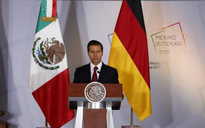 Merkel in Mexiko June 10, 2017 - Mexico - EUM20170610NAC06.JPG.CIUDAD DE MEXICO President Presidente-EPN Merkel.- El presidente de Mexico Enrique Pena Nieto durante la firma de cuatro convenios de colaboracion en materia economica con Alemania, el 10 de junio de 2017 en el Museo Interactivo de Economia. Foto: Agencia EL UNIVERSAL Luis Cortes EVZ. Mexico  - ZUMAu78_ 20170610_zaf_u78_022 Copyright: xLuisxCortesx
