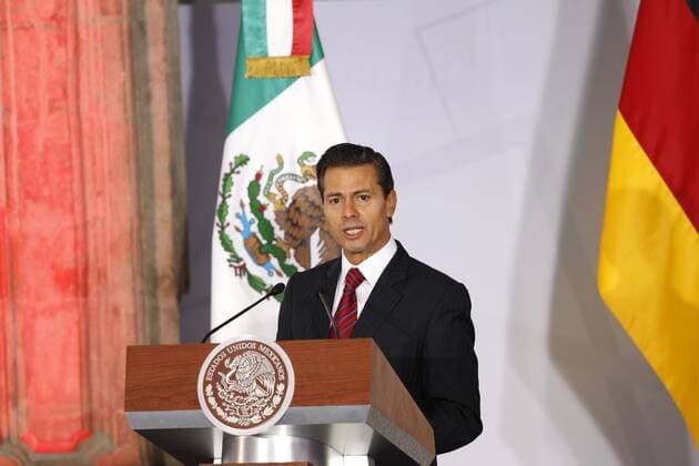 Mexican President Enrique Pena Nieto takes part in a meeting with business people from Mexico and Germany in Mexico City, Mexico, 10 June 2017. German Chancellor Angela Merkel also attended the meeting. Merkel and Pena Nieto take part in a meeting with business people from Mexico and Germany !ACHTUNG: NUR REDAKTIONELLE NUTZUNG!  Copyright: xJorgexNunezx MEX20 20170611-636327392468079635