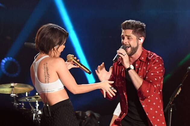 June 10, 2017 - Nashville, Tennessee, United States - 10 June 2017 - Nashville, Tennessee - Thomas Rhett. 2017 CMA Music Festival Nightly Concert held at Nissan Stadium. Photo Credit: Dara-Michelle Farr AdMedia Nashville United States - ZUMAa123 20170610_zaa_a123_460 Copyright: xDara-MichellexFarr Admediax