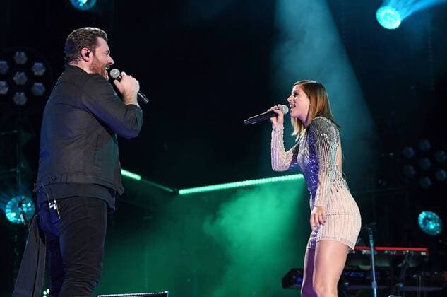 June 10, 2017 - Nashville, Tennessee, United States - 10 June 2017 - Nashville, Tennessee - Chris Young, Cassadee Pope. 2017 CMA Music Festival Nightly Concert held at Nissan Stadium. Photo Credit: Laura Farr AdMedia Nashville United States - ZUMAa123 20170610_zaa_a123_496 Copyright: xLauraxFarr Admediax