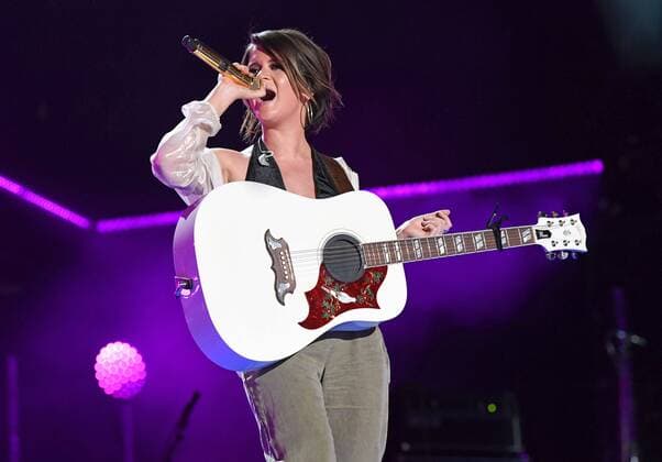June 10, 2017 - Nashville, Tennessee, United States - 10 June 2017 - Nashville, Tennessee - Maren Morris. 2017 CMA Music Festival Nightly Concert held at Nissan Stadium. Photo Credit: Laura Farr AdMedia Nashville United States - ZUMAa123 20170610_zaa_a123_495 Copyright: xLauraxFarr Admediax