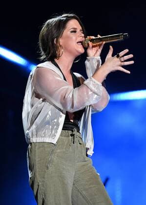 June 10, 2017 - Nashville, Tennessee, United States - 10 June 2017 - Nashville, Tennessee - Maren Morris. 2017 CMA Music Festival Nightly Concert held at Nissan Stadium. Photo Credit: Laura Farr AdMedia Nashville United States - ZUMAa123 20170610_zaa_a123_513 Copyright: xLauraxFarr Admediax