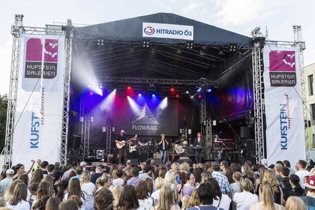 AUT, 2017-06-09; Kufstein unlimited_2017_Westoesterreichs groesstes Rock und Pop Festival-Tag 2 unter anderem mit der Band Flowrag, Lemo und der Songkontestgewinnerin LENA Meyer Landrut ; im Bild zu sehn die oesterreichische Band FLOWRAG;