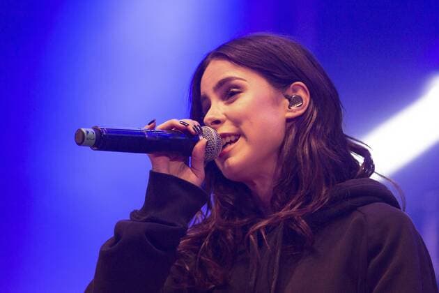 AUT, 2017-06-09; Kufstein unlimited_2017_Westoesterreichs groesstes Rock und Pop Festival-Tag 2 unter anderem mit der Band Flowrag, Lemo und der Songkontestgewinnerin LENA Meyer Landrut ; im Bild zu sehn die deutsche Saengerin LENA,