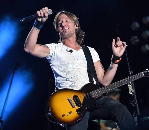 June 11, 2017 - Nashville, Tennessee, United States - 11 June 2017 - Nashville, Tennessee - Keith Urban. 2017 CMA Music Festival Nightly Concert held at Nissan Stadium. Photo Credit: Dara-Michelle Farr AdMedia Nashville United States - ZUMAa123 20170611_zaa_a123_208 Copyright: xDara-MichellexFarr Admediax