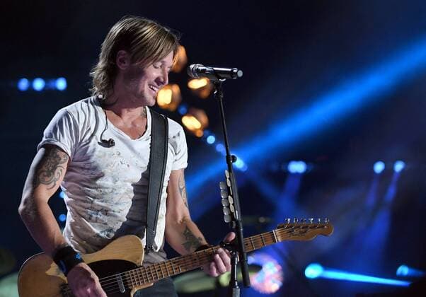June 11, 2017 - Nashville, Tennessee, United States - 11 June 2017 - Nashville, Tennessee - Keith Urban. 2017 CMA Music Festival Nightly Concert held at Nissan Stadium. Photo Credit: Dara-Michelle Farr AdMedia Nashville United States - ZUMAa123 20170611_zaa_a123_237 Copyright: xDara-MichellexFarr Admediax