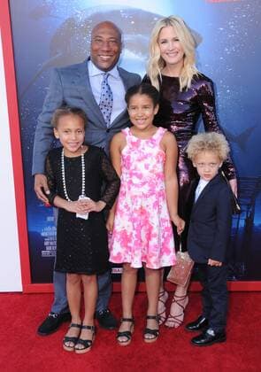 June 12, 2017 - Westwood, CA, United States - 12 June 2017 - Westwood, California - Byron Allen. 47 Meters Down Los Angeles Premiere held at Regency Village Theatre in Westwood. Photo Credit: AdMedia Westwood United States - ZUMAa123 20170612_zaa_a123_173 Copyright: xBirdiexThompsonx