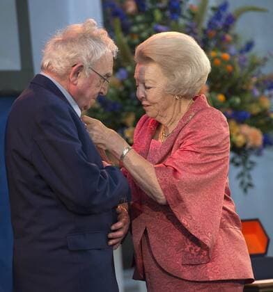 14-06-2017 Amsterdam Princess Beatrix during the award ceremony of the silver carnation ( zilveren anjers) of the Prince Bernard culturefoundation at the royal palace in Amsterdam. The silver carnation is annually awarded to individuals who voluntarily worked for culture and nature conservation.  Copyright: xPPE WERFx