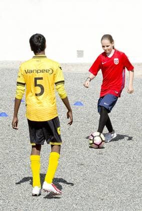 14-06-2017 Norway Princess Mette Marit and Prince Haakon and Princess Alexandra and Prince Sverre during the friendly footbal match between team Skaugum and LSK Unified at Skaugum stadium. The royal family team with Caroline Graham Hansen and Ingvild Isaksen of the Norwegian national football team with the leader, Jan Age Fjortoft, against the Norwegian football association.  Copyright: xPPE NIEBOERx