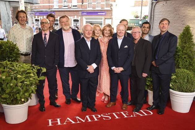 Brendan Gleeson mit dem Hampstead Cast bei der Premiere des Kinofilms Hampstead Hampstead Park - Aussicht auf Liebe im Everyman Hampstead Cinema. London, 14.06.2017 Brendan Gleeson mit dem Hampstead Cast  Foto:xS.xVasx xFuturexImage